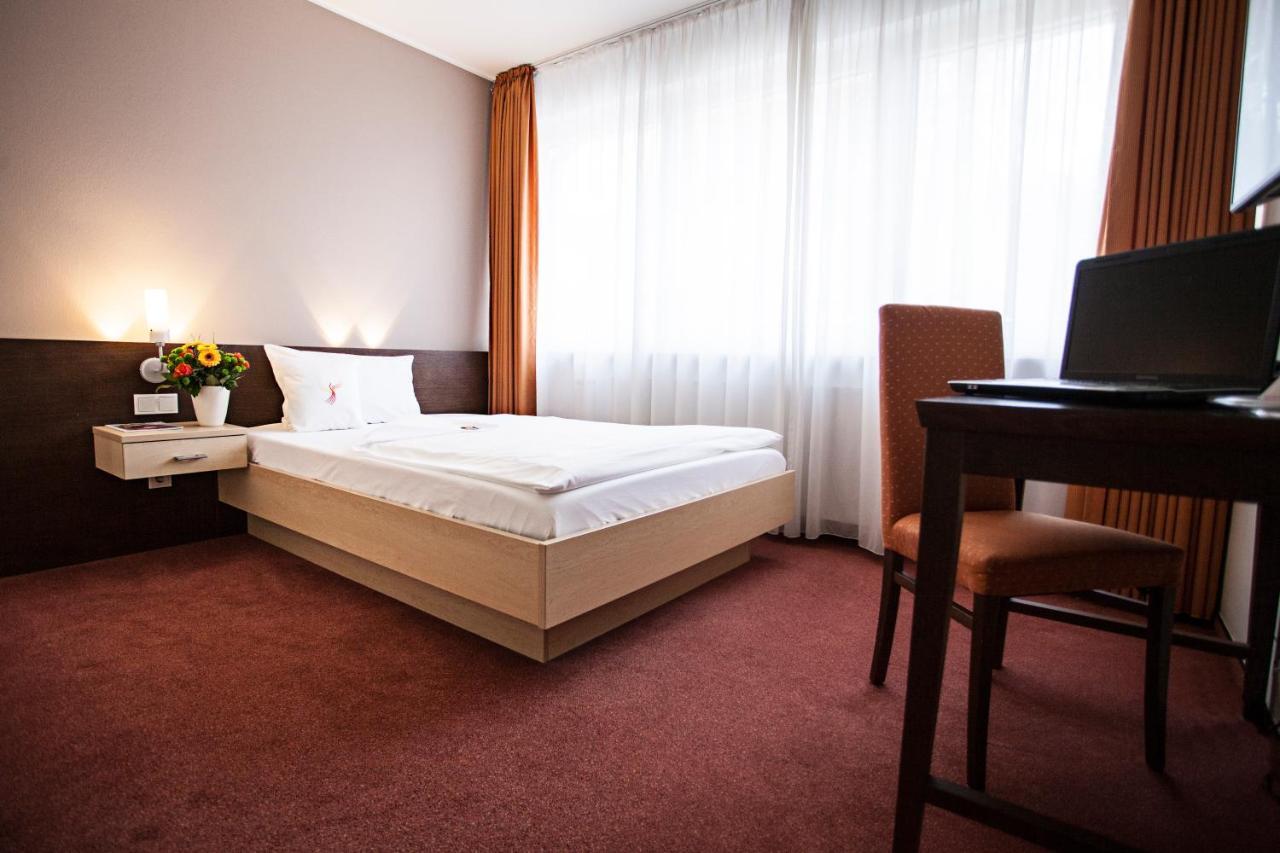 Phönix Hotel Bergneustadt Exteriör bild
